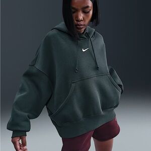 Nike Sportswear Phoenix Fleece
Women's Over-Oversized Pullover Hoodie
